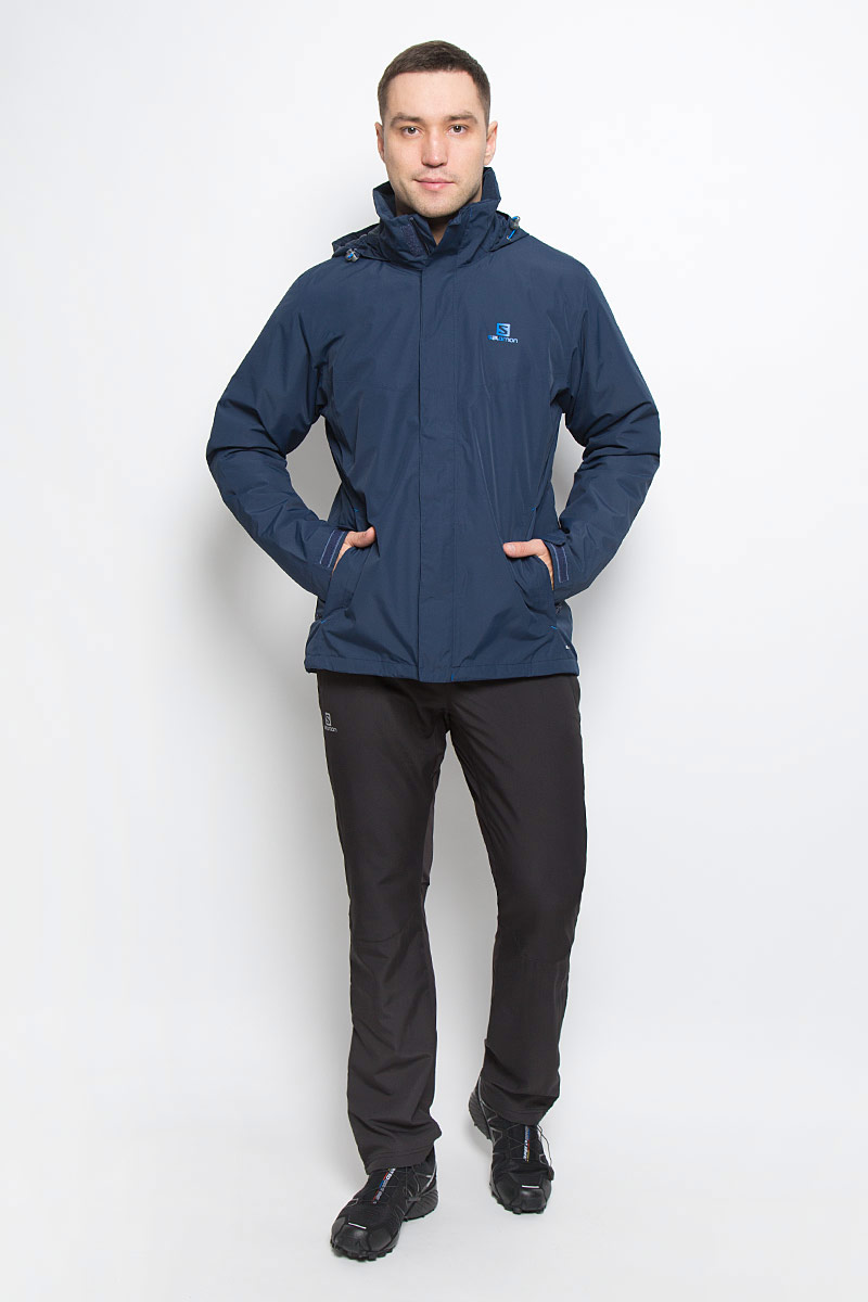 Куртка мужская Salomon Elemental Insulated, цвет: темно-синий. L38217400. Размер XL (56/58)L38217400 Куртка мужская Salomon Elemental Insulated, цвет: темно-синий. L38217400. Размер XL (56/58)L38217400Мужская куртка Salomon Elemental Insulated с длинными рукавами и воротником-стойкой, трансформирующимся в капюшон, выполнена из прочного полиэстера. Наполнитель - синтепон. Подкладка выполнена из нейлона. Благодаря материалу Advanced Skin Dry такая модель защитит вас от дождя и ветра. Капюшон при необходимости можно свернуть и спрятать в специальный клапан на воротнике, где он фиксируется при помощи липучки. Куртка застегивается на застежку-молнию спереди и имеет ветрозащитный клапан на липучках. Манжеты рукавов дополнены хлястиками на липучках. Изделие оснащено двумя втачными карманами на застежках-молниях спереди, а также внутренним втачным карманом на молнии. Низ изделия дополнен шнурком-кулиской, объем капюшона также регулируется при помощи шнурка-кулиски.