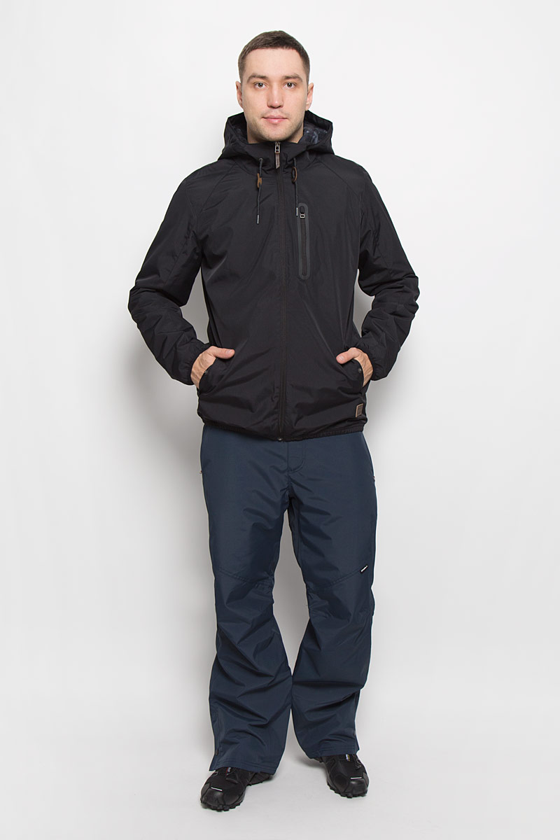 Куртка мужская ONeill Lm Illumine, цвет: черный. 651010-9010. Размер XXL (54)651010-9010 Куртка мужская ONeill Lm Illumine, цвет: черный. 651010-9010. Размер XXL (54)651010-9010Мужская куртка ONeill Lm Illumine с длинными рукавами и несъемным капюшоном выполнена из прочного полиэстера. Наполнитель - синтепон. Подкладка выполнена из полиамида. Куртка застегивается на застежку-молнию спереди. Рукава дополнены эластичными резинками. Изделие оснащено двумя втачными карманами на кнопках и втачным карманом на застежке-молнии спереди, а также внутренним втачным карманом на кнопке. Низ изделия дополнен эластичной резинкой, объем капюшона регулируется при помощи шнурка-кулиски.