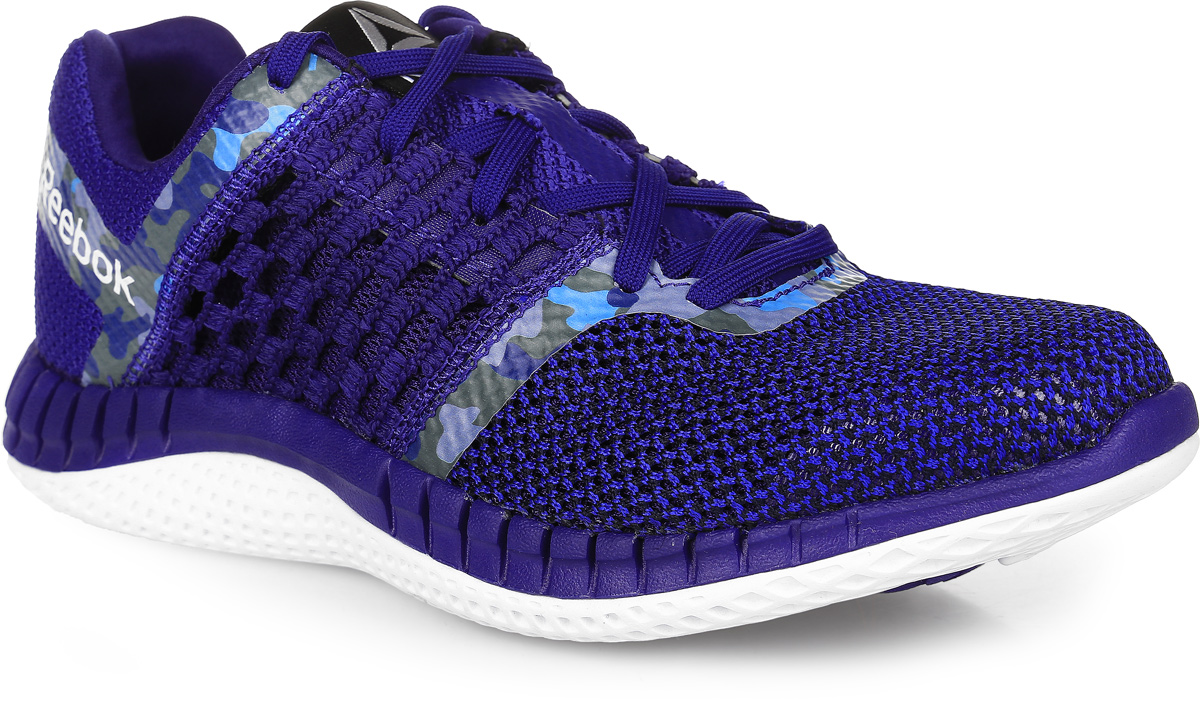 Кроссовки для бега женские Reebok Zprint Run Camo GpPigment, цвет: синий. AR2757. Размер 8 (39)AR2757 Кроссовки для бега женские Reebok Zprint Run Camo GpPigment, цвет: синий. AR2757. Размер 8 (39)AR2757Кроссовки Reebok Zprint Run Camo GpPigment выполнены из вязаного текстиля и оформлены элементами с камуфляжным принтом. Язычок оформлен фирменной нашивкой. На ноге модель фиксируется с помощью шнурков. Внутренняя поверхность выполнена из сетчатого текстиля, который обеспечивает воздухообмен. Стелька выполнена из мягкого ЭВА-материала с текстильной поверхностью. Подошва изготовлена из легкой и пластичной резины. Также подошва оснащена протектором, который обеспечит отличное сцепление с любой поверхностью.