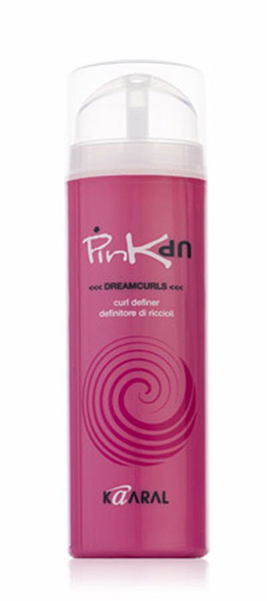 Kaaral Флюид для вьющихся волос Pink Up Dream Curls, 150 млkaar1099 Kaaral Флюид для вьющихся волос Pink Up Dream Curls, 150 млkaar1099Dreamcurls – это идеальный крем для того, чтобы подчеркнуть красоту кудрявых и волнистых волос. Дисциплинирует кудри, устраняет эффект пушистости, придает правильную форму и эластичность кудрям, мягко фиксируя их.
