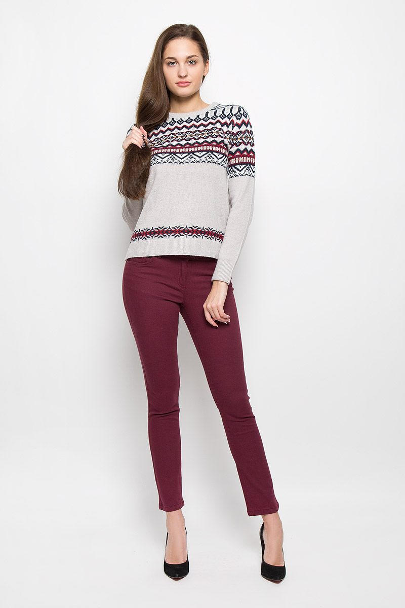 Брюки женские Sela Casual, цвет: бордовый. P-115/762-6393. Размер L (48)P-115/762-6393 Брюки женские Sela Casual, цвет: бордовый. P-115/762-6393. Размер L (48)P-115/762-6393Стильные женские брюки Sela Casual, выполненные из эластичного хлопка, очень мягкие, тактильно приятные, не сковывают движения и хорошо пропускают воздух. Модель-слим со стандартной посадкой застегивается на пуговицу в поясе и ширинку на застежке-молнии. Спереди брюки дополнены двум втачными карманами и маленьким накладным кармашком, сзади - двумя накладными карманами. На поясе предусмотрены шлевки для ремня.