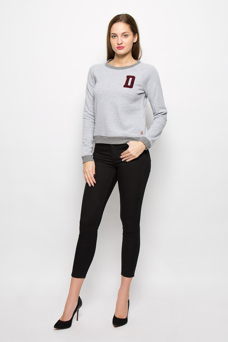 Свитшот женский Tom Tailor Denim, цвет: серый. 2530533.00.71_2707. Размер L (48)2530533.00.71_2707 Свитшот женский Tom Tailor Denim, цвет: серый. 2530533.00.71_2707. Размер L (48)2530533.00.71_2707Женский свитшот Tom Tailor Denim с длинными рукавами-реглани круглым вырезом горловины выполнен из натурального хлопка. Лицевая сторона изделия гладкая, внутренняя дополнена мелкими петельками. Изделие оформлено вышивкой петельками в виде буквы D. Рукава, низ и горловина свитшота дополнены широкими манжетами.