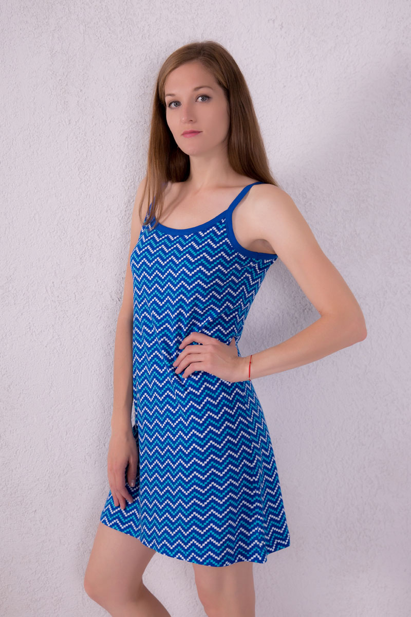 Платье домашнее Violett, цвет: синий. 7117110305. Размер S (44)7117110305 Платье домашнее Violett, цвет: синий. 7117110305. Размер S (44)7117110305Платье домашнее Violett изготовлено из натурального хлопка. Модель на бретельках оформлена интересным принтом.
