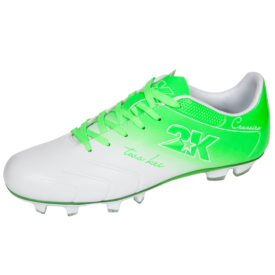 Бутсы футбольные 2K Sport Cruzeiro, цвет: белый, зеленый. Размер 43125323-white-green Бутсы футбольные 2K Sport Cruzeiro, цвет: белый, зеленый. Размер 43125323-white-greenЯркие футбольные бутсы 2K Sport Cruzeiro, выполненные из микрофибры в современном стиле, подойдут для натуральных и искусственных покрытий. Облегченная, износостойкая подошва, конфигурация которой приближена к форме стопы, способствует комфорту и хорошей чувствительности при игре. Бесшовная конструкция верха. Бутсы оснащены пластиковой усилительной вставкой (супинатором). Эргономичная стелька. 2 пары шнурков разного цвета в комплекте.