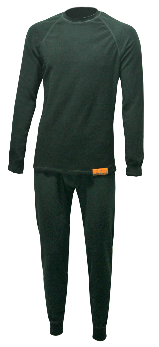 Комплект термобелья Woodland ThermoLine: брюки, кофта, цвет: черный. 57381. Размер XXXL (58/60)ThermoLine Комплект термобелья Woodland ThermoLine: брюки, кофта, цвет: черный. 57381. Размер XXXL (58/60)ThermoLineКомплект термобелья Woodland ThermoLine изготавливается из качественного полиэстера. Может использоваться как одежда первого слоя (термобельё), так и как утепляющий флисовый второй слой с другими моделями термобелья Woodland. Материал изделия эластичный, легко тянется. Элементы кроя соединяются плоскими швами, которые при натяжении и под давлением не врезаются в кожу, не вызывают потертостей и ссадин. Комплект термобелья Woodland ThermoLine подходит для активного отдыха в зимний период, для повседневного ношения и длительного пребывания на открытом воздухе в холодном климате. Комплект термобелья Woodland ThermoLine комфортен в использовании, при продолжительном ношении не вызывает зуда. Материал изделия отводит влагу от тела и согревает. При намокании не теряет способности удерживать тепло, быстро сохнет на теле. Температурные показатели: при низкой физической активности - до минус 20 градусов, при высокой физической активности - до минус 30 градусов.