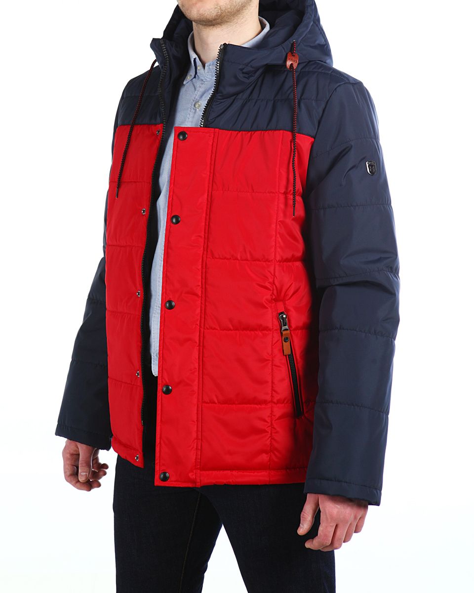 Куртка мужская Xaska, цвет: темно-синий, красный. 16603. Размер 5616603_Navy/Red Fire Куртка мужская Xaska, цвет: темно-синий, красный. 16603. Размер 5616603_Navy/Red FireМужская куртка Xaska изготовлена из высококачественного полиэстера. В качестве утеплителя используется полиэстер. Куртка с несъемным капюшоном застегивается на застежку-молнию, а также дополнительно имеет ветрозащитную планку на кнопках. Капюшон оснащен текстильным шнурком со стопперами. Рукава дополнены внутренними эластичными манжетами. Объем по низу регулируется с помощью эластичного шнурка со стопперами. Спереди имеются два прорезных кармана на застежках-молниях, на внутренней стороне также имеются два прорезных кармана на молниях. На левом рукаве расположена небольшая металлическая пластина с названием бренда.