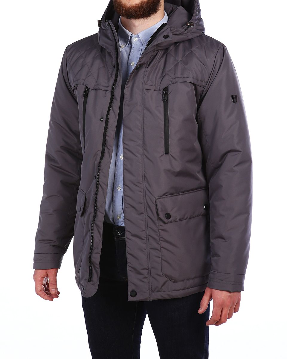 Куртка мужская Xaska, цвет: сеpый. 16602. Размер 4816602_Dark Grey Куртка мужская Xaska, цвет: сеpый. 16602. Размер 4816602_Dark GreyМужская куртка Xaska выполнена из 100% полиэстера. В качестве подкладки также используется полиэстер, а в качестве утеплителя - термофинн. Термофинн разработан специально для российских условий и содержит сертифицированные безопасные компоненты и гипоаллерген. Такой материал долговечен и надежен, выдерживает большое количество стирок и отлично сохраняет форму, а также быстро высыхает после намокания. Модель с несъемным капюшоном застегивается на застежку-молнию с двумя бегунками и имеет ветрозащитную планку на кнопках. Край капюшона дополнен эластичным шнурком-кулоской со стоплерами. Манжеты рукавов дополнены эластичными вставками, а низ изделия - эластичным шнурком-кулиской со стоплерами. Спереди расположено два накладных кармана с клапанами на кнопках, два открытых боковых кармана и два прорезных кармана на застежках-молниях, а с внутренней стороны - два прорезеных кармана на застежках-молниях. Куртка оформлена фирменной металлической нашивкой.