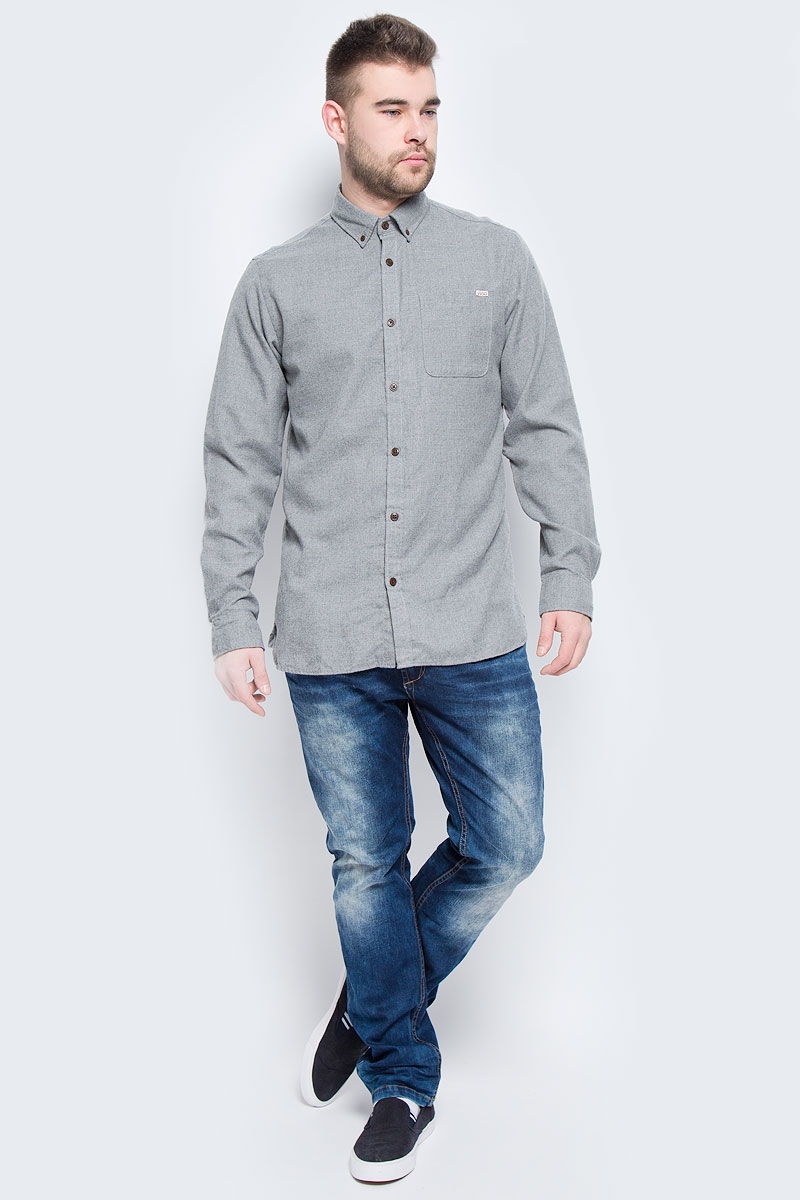 Рубашка мужская Jack & Jones, цвет: серый. 12113437. Размер S (44)12113437_Grey Melange Рубашка мужская Jack & Jones, цвет: серый. 12113437. Размер S (44)12113437_Grey MelangeМужская рубашка Jack & Jones выполнена из полиэстера с добавлением вискозы. Рубашкас длинными рукавами и отложным воротником застегивается на пуговицы спереди. Манжеты рукавов также застегиваются на пуговицы. На груди расположен накладной карман.