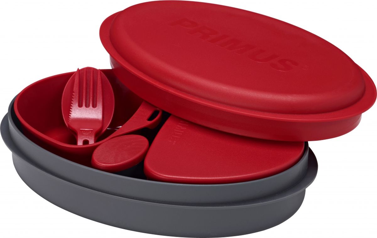 Набор походной посуды Primus Meal Set, цвет: красный, 8 предметовP734000 Набор походной посуды Primus Meal Set, цвет: красный, 8 предметовP734000Набор походной посуды Primus Meal Set включает в себя все необходимое: 2 глубокие тарелки, банку для специй, контейнер для масла, чашку, разделочную доску, терку, нож. Этот набор необходим каждому, кто собирается в поход, небольшой отдых за городом или пикникв парке.