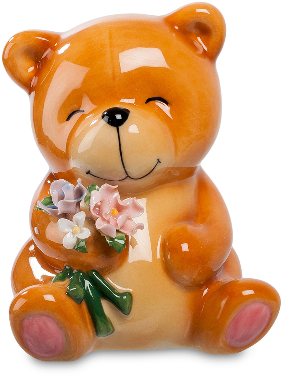 Копилка Pavone Медвежонок, высота 12 см. CMS-60/16CMS-60/16 Копилка Pavone Медвежонок, высота 12 см. CMS-60/16CMS-60/16Копилка Pavone Медвежонок, изготовленная из высококачественного фарфора, станет отличным украшением интерьера вашего дома или офиса. Копилка выполнена в виде милого медвежонка. На оборотной стороне изделия имеется прорезь для монеток и отверстие на дне изделия для извлечения денег.Высота копилки: 12 см.