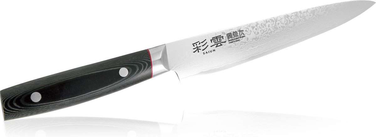 Нож для тонкой нарезки Kanetsugu Saiun Damascus, 210 мм9009 Нож для тонкой нарезки Kanetsugu Saiun Damascus, 210 мм9009Kanetsugu Saiun Damascus - это профессиональный поварской нож. Главные особенности – криообработка клинка и линзовидная заточка режущей кромки. Лезвие выполнено из 33 слоев стали. Подобная технология производства позволяет получать нож с безупречной остротой режущей кромки, сохраняющейся в течение длительного периода времени. Рукоять выполнена из микарты. Имеется металлический больстер, защищающий от попадания пищи и влаги под рукоять.Правила эксплуатации: - Хранить нож следует в сухом месте. - После использования, промойте нож теплой водой и протрите насухо. - Оставление ножа в загрязненном состоянии может привести к образованию коррозии. Запрещается: - Мыть нож в посудомоечной машине. - Хранить ножи в одной емкости со столовыми приборами. - Резать на твердых поверхностях: каменных столешницах, керамических тарелках, акриловых досках. - Запрещается нецелевое использование ножа: вскрывать консервные банки, разрезать кости, скоблить твердые поверхности, резать замороженные продукты. Правка производится легкими движениями на водном камне или мусате. Заточка ножа - сложный технологический процесс, должен производиться профессионалом на специальном оборудовании. Услуга по заточке ножа предоставляется специалистами компании «Тоджиро». Уважаемые клиенты! В случае несоблюдения правил эксплуатации, нож не подлежит гарантийному обслуживанию.