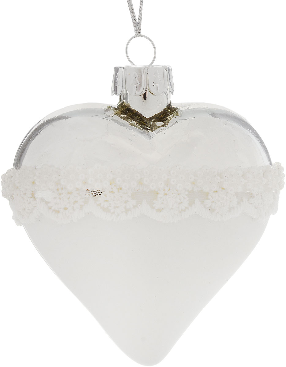 Украшение новогоднее подвесное Winter Wings Сердце, 7 х 4 х 7 см. N07996N07996 Украшение новогоднее подвесное Winter Wings Сердце, 7 х 4 х 7 см. N07996N07996Новогоднее подвесное украшение Winter Wings Сердце выполнено из стекла с декоративными элементами. С помощью специальной петельки украшение можно повесить в любом понравившемся вам месте. Но, конечно, удачнее всего оно будет смотреться на праздничной елке.Елочная игрушка - символ Нового года. Она несет в себе волшебство и красоту праздника. Создайте в своем доме атмосферу веселья и радости, украшая новогоднюю елку нарядными игрушками, которые будут из года в год накапливать теплоту воспоминаний.Размер: 7 х 4 х 7 см.