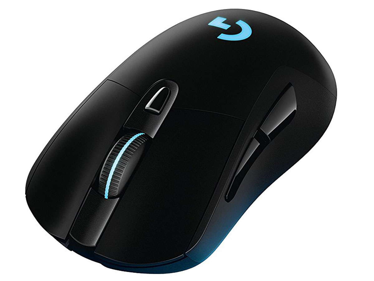 Logitech G403 Prodigy Wireless игровая мышь беспроводная910-004817 Logitech G403 Prodigy Wireless игровая мышь беспроводная910-004817С мышью Logitech G403 Prodigy вы повышаете свои шансы на успех и совершенствуете мастерство игры. Это исключительно прочная, точная и высокоскоростная модель. Благодаря высокой частоте опроса (1 мс) скорость ее отклика почти в 8 раз выше стандартной как при проводном, так и при беспроводном подключении. Это значит, что система мгновенно реагирует на перемещение мыши или нажатие ее кнопок.Для беспроводного подключения мышь G403 Prodigy использует технологию, которая была впервые реализована Logitech в отмеченной наградами модели G900 Chaos Spectrum. Оптимизированная технология беспроводной связи в диапазоне 2,4 ГГц с частотой опроса 1 мс обеспечивает высочайшую скорость реагирования без малейшей задержки. По этому параметру беспроводное устройство G403 Prodigy превосходит аналогичные устройства других производителей, включая проводные модели.Продемонстрируйте удивительную меткость. G403 Prodigy оснащена самым современным датчиком, который пользуется популярностью у профессионалов киберспорта по всему миру. Мышь работает без ошибок и сбоев, гарантируя высокую скорость отклика и точность позиционирования.Эргономичная и легкая мышь G403 удобна в работе, отличается прочной конструкцией и высоким качеством исполнения. Ее форма повторяет изгиб ладони, а прорезиненные вставки по бокам повышают надежность захвата. Беспроводная мышь G403 Prodigy дарит ощущение комфорта во время игры, сколько бы она ни длилась.Съемный 10-граммовый утяжелитель дает возможность отрегулировать вес мыши в соответствии с вашими предпочтениями. Без утяжелителя модель весит всего 107 г.Игровую мышь Logitech G403 Prodigy можно использовать в исходной конфигурации, без каких-либо дополнительных настроек. А можно полностью изменить все параметры с помощью ПО Logitech Gaming Software в соответствии с собственными предпочтениями. Вы можете отрегулировать яркость подсветки и выбрать любой из 16,8 млн оттенков палитры, чтобы подчеркнуть собственный стиль, выразить поддержку любимой команде, согласовать оформление всех устройств и учесть особенности окружения.Благодаря усовершенствованному механизму натяжения с металлическими пружинами правая и левая кнопки мгновенно и без сбоев реагируют даже на нажатие с минимальным усилием.Встроенная карта памяти позволяет использовать единожды заданные настройки в любой игре. Сохраните нужные параметры в памяти устройства и применяйте их на любом ПК. Для этого не понадобится устанавливать дополнительное программное обеспечение или выполнять вход в систему.Беспроводную игровую мышь Logitech G403 Prodigy можно как полностью адаптировать к своим потребностям, так и использовать без каких-либо дополнительных настроек. Для опытных пользователей предусмотрено 6 программируемых кнопок, которым назначаются последовательные комбинации клавиш и кнопок мыши. Это упрощает игровые операции и повышает скорость выполнения сложных задач. Мышь поддерживает 5 настраиваемых уровней чувствительности. Без труда переходите из режима прицеливания с точностью до пикселя (200 точек на дюйм) в режим молниеносных маневров (до 12 000 точек на дюйм) и осуществляйте мгновенные повороты на 180 градусов.Макс. ускорение: > 40 gМакс. скорость: > 7,62 м/сЧастота опроса USB-порта: 1000 Гц (1 мс)Частота опроса по беспроводной связи: 1000 Гц (1 мс)Микропроцессор: 32-разрядный Процессор ARMСрок службы кнопок (левая/правая): 20 млн нажатийСрок службы нижней поверхности: 250 километровДатчик: PMW3366