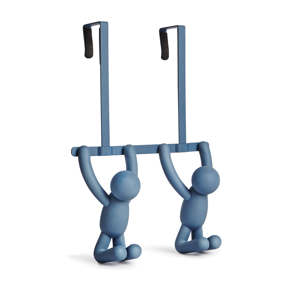Вешалка на дверь Umbra Buddy, цвет: синий1004260-755 Вешалка на дверь Umbra Buddy, цвет: синий1004260-755Вешалка на дверь Umbra Buddy изготовлена из пластика и металла. Изделие представляет собой двойные крючки с креплением на дверь. Крючки могут легко перемещаться с двери в ванную на дверь в спальню и обратно. Крючки рассчитаны на межкомнатные двери стандартной глубины. Внутри каждого крючка предусмотрены мягкие амортизаторы, защищающие дверь от царапин.