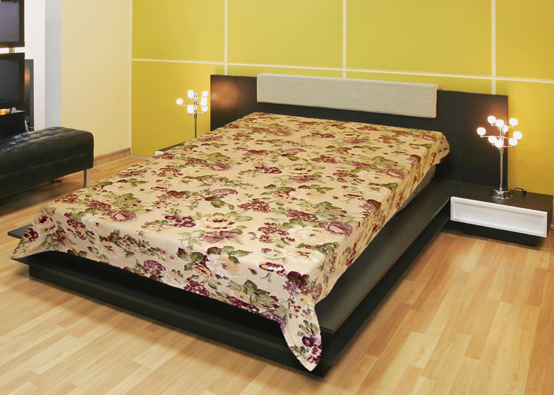Плед TexRepublic Absolute, 180 х 220 см. 7213272132 Плед TexRepublic Absolute, 180 х 220 см. 7213272132Плед TexRepublic Absolute изготовлен из микрофайбера (100% полиэстер) и оформлен цветочным принтом. Это современный практичный материал, обладающий массой достоинств. Микрофайбер практически не мнется, не требует особого ухода, не линяет, не выцветает. Четкость рисунка и яркость красок сохраняется долгие годы. Плед теплый, мягкий, приятный на ощупь. Он станет ярким акцентом в интерьере.