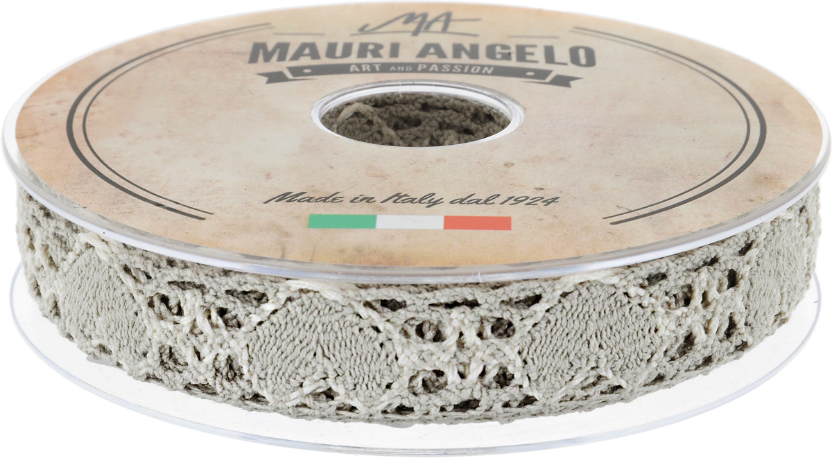 Лента кружевная Mauri Angelo, цвет: серый, белый, 2,7 см х 10 мMR3493/PG/1_серый, белый Лента кружевная Mauri Angelo, цвет: серый, белый, 2,7 см х 10 мMR3493/PG/1_серый, белыйДекоративная кружевная лента Mauri Angelo - текстильное изделие без тканой основы, в котором ажурный орнамент и изображения образуются в результате переплетения нитей. Кружево применяется для отделки одежды, белья в виде окаймления или вставок, а также в оформлении интерьера, декоративных панно, скатертей, тюлей, покрывал. Главные особенности кружева - воздушность, тонкость, эластичность, узорность.Декоративная кружевная лента Mauri Angelo станет незаменимым элементом в создании рукотворного шедевра. Ширина: 2,7 см.Длина: 10 м.