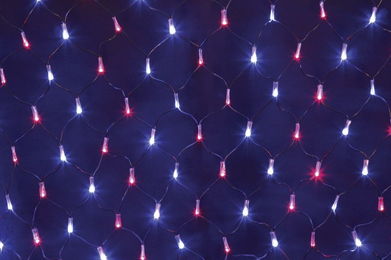 Гирлянда Neon-Night Сеть, 176 LED, цвет: черный, красный, синий, 2 х 0,7 м215-013 Гирлянда Neon-Night Сеть, 176 LED, цвет: черный, красный, синий, 2 х 0,7 м215-013Гирлянда-сеть представляет из себя конструкцию в виде прямоугольника размером 2*0,7 метра, разбитого на равные ромбы, в углах которых находятся диоды красного и синего цвета, причем диоды чередуются по линии. Гирлянда имеет степень влагозащиты IP44 и ПВХ провод черного цвета, что позволит вам быстро и выгодно решить вопрос с декоративным украшением любых объектов как внутри помещения, так и снаружи. В комплекте идет контроллер с 8 режимами свечения, что позволяет гирлянде работать в динамике. Данная гирлянда используется для украшения фасадов и потолков зданий практически любой площади, отлично подходит для украшения небольших кустов, растяжки между направляющими в беседке или веранде, ей можно легко и быстро обмотать колонны или столбы, служит красивым декором окон зданий. Гирлянда-сеть имеет самое лучшее отношение цены к площади декорирования относительно других гирлянд, что делает ее уникальной в своем роде.