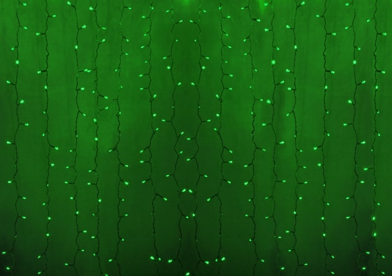 Гирлянда Neon-Night Светодиодный Дождь, постоянное свечение, 360 LED, цвет: прозрачный, зеленый, 2 х 1,5 м235-304 Гирлянда Neon-Night Светодиодный Дождь, постоянное свечение, 360 LED, цвет: прозрачный, зеленый, 2 х 1,5 м235-304Гирлянда Светодиодный Дождь представляет собой гибкий горизонтальный шнур-шину (2м), к которому через определенные промежутки крепятся вертикальные нити (20 шт.) со светодиодными лампами, которые отличаются от «Бахромы» тем, что имеют одинаковую, достаточно значительную длину, часто превышающую протяженность шины. На концах каждой шины есть разъем и штепсель, которые предназначены для последовательного соединения нескольких световых дождей в большой занавес ПЛЕЙ-ЛАЙТ. Используя занавес, можно не только создавать красивые световые занавесы или оформлять различные плоскости, например, фасады домов, окна и т.д., но и украшать объемные объекты. Гирлянду, работающую в непрерывном свечении, называют фиксинг, а использующую режим светодинамики – чейзинг. Светодинамические эффекты становятся доступными только при подключении гирлянды к сети через специальный контроллер.Сегодня в гирляндах источником света служат светодиоды, которые пришли на смену применявшимся ранее лампам накаливания. С полупроводниковыми источниками гирлянда стала более надежной, потребляет меньше энергии, обрела более насыщенное сияние. Данная гирлянда имеет зеленый цвет свечения светодиодов.