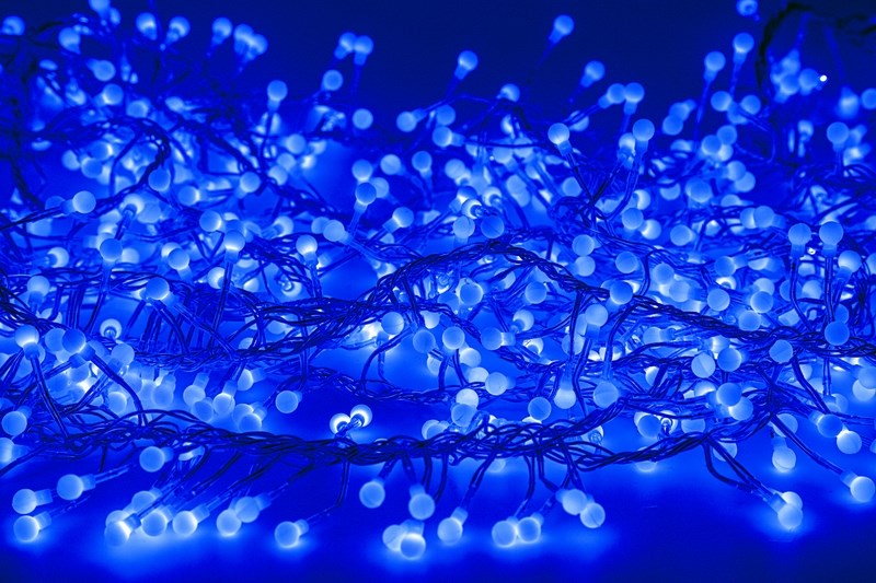 Гирлянда Neon-Night Мишура, светодиодная, 288 LED, цвет: прозрачный, синий, 3 м303-603 Гирлянда Neon-Night Мишура, светодиодная, 288 LED, цвет: прозрачный, синий, 3 м303-603Гирлянда Мишура LED представляет собой гирлянду, которая имитирует пушистую елочную мишуру, на концах которой расположены светящиеся шарики. Такая Мишура может быть отлично использована как для украшения домашней ели, так в целом для оформления интерьера дома или на работе.Данная гирлянда имеет длину 3м, на которой равномерно расположено 288 диодов синего цвета свечения.