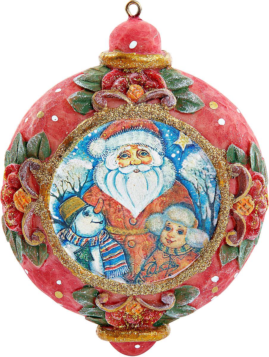 Украшение новогоднее подвесное Mister Christmas, коллекционное, высота 10 см. US 6102424-1US 6102424-1 Украшение новогоднее подвесное Mister Christmas, коллекционное, высота 10 см. US 6102424-1US 6102424-1Коллекционное украшение Mister Christmas прекрасно подойдет для праздничного декора вашего дома. Изделие выполнено из полистоуна и оснащено креплением для подвешивания на елку. Новогодние украшения несут в себе волшебство и красоту праздника. Они помогут вам украсить дом к предстоящим праздникам и оживить интерьер. Создайте в доме атмосферу тепла, веселья и радости, украшая его всей семьей.Кроме того, такая игрушка станет приятным подарком, который надолго сохранит память этого волшебного времени года.Высота украшения: 10 см.