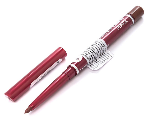 Bell Карандаш для губ Professional Lip Liner Pencil 4 грB5ku003 Bell Карандаш для губ Professional Lip Liner Pencil 4 грB5ku003Этот карандаш позволит Вам создать идеально- точный контур губ и предотвратит растекание помады и блеска. Он очень удобен в применении и не нуждается в заточке. Устойчивая и супермягкая текстура карандаша легко наносится и растушевывается.Для четких, мягких линий, эффектного макияжа и ровного стойкого результата!Особенности состава: Благодаря входящим в состав натуральным маслам и воску, увлажняет и смягчает кожу губ.Способ применения: Выкрутить грифель на необходимую длину, обвести контур губ. Также можно растушевать на всю поверхность губ для того, чтобы цвет помады держался дольше