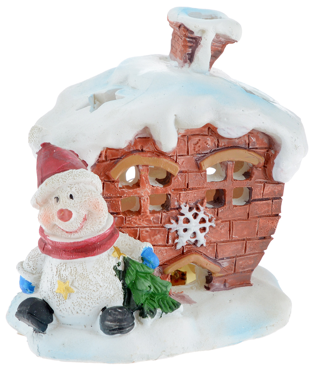 Фигурка новогодняя Lillo Домик и снеговик 2, с подсветкой, высота 8,5 см20112044 Фигурка новогодняя Lillo Домик и снеговик 2, с подсветкой, высота 8,5 см20112044Новогодняя декоративная фигурка Lillo Домик и снеговик 2 выполнена из полистоуна в виде домика и снеговика. Особенностью данной фигурки является наличие подсветки, которая работает от 3 батареек типа LR41 (входят в комплект). Такая оригинальная фигурка оформит интерьер вашего дома или офиса в преддверии Нового года. Оригинальный дизайн и красочное исполнение создадут праздничное настроение. Кроме того, это отличный вариант подарка для ваших близких и друзей.Цвет свечения: разноцветный.Тип батареек: LR41.