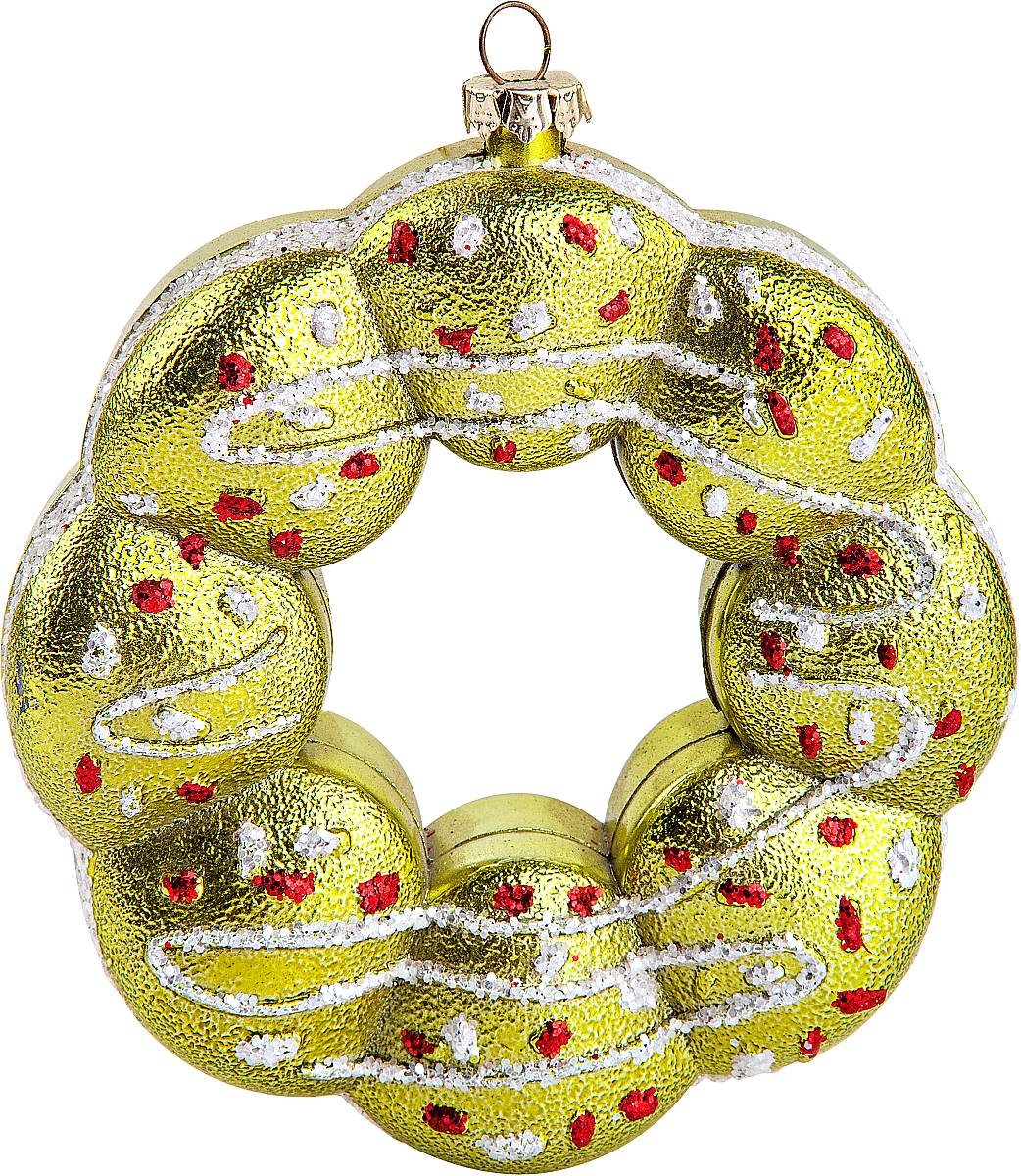 Украшение новогоднее подвесное Mister Christmas Пончик, высота 14 смCD-32 Украшение новогоднее подвесное Mister Christmas Пончик, высота 14 смCD-32Новогоднее подвесное украшение Mister Christmas Пончик прекрасно подойдет для праздничного декора новогодней ели. Украшение выполнено из пластика. Для удобного размещения на елке предусмотрена петелька. Елочная игрушка - символ Нового года. Она несет в себе волшебство и красоту праздника. Создайте в своем доме атмосферу веселья и радости, украшая новогоднюю елку нарядными игрушками, которые будут из года в год накапливать теплоту воспоминаний.