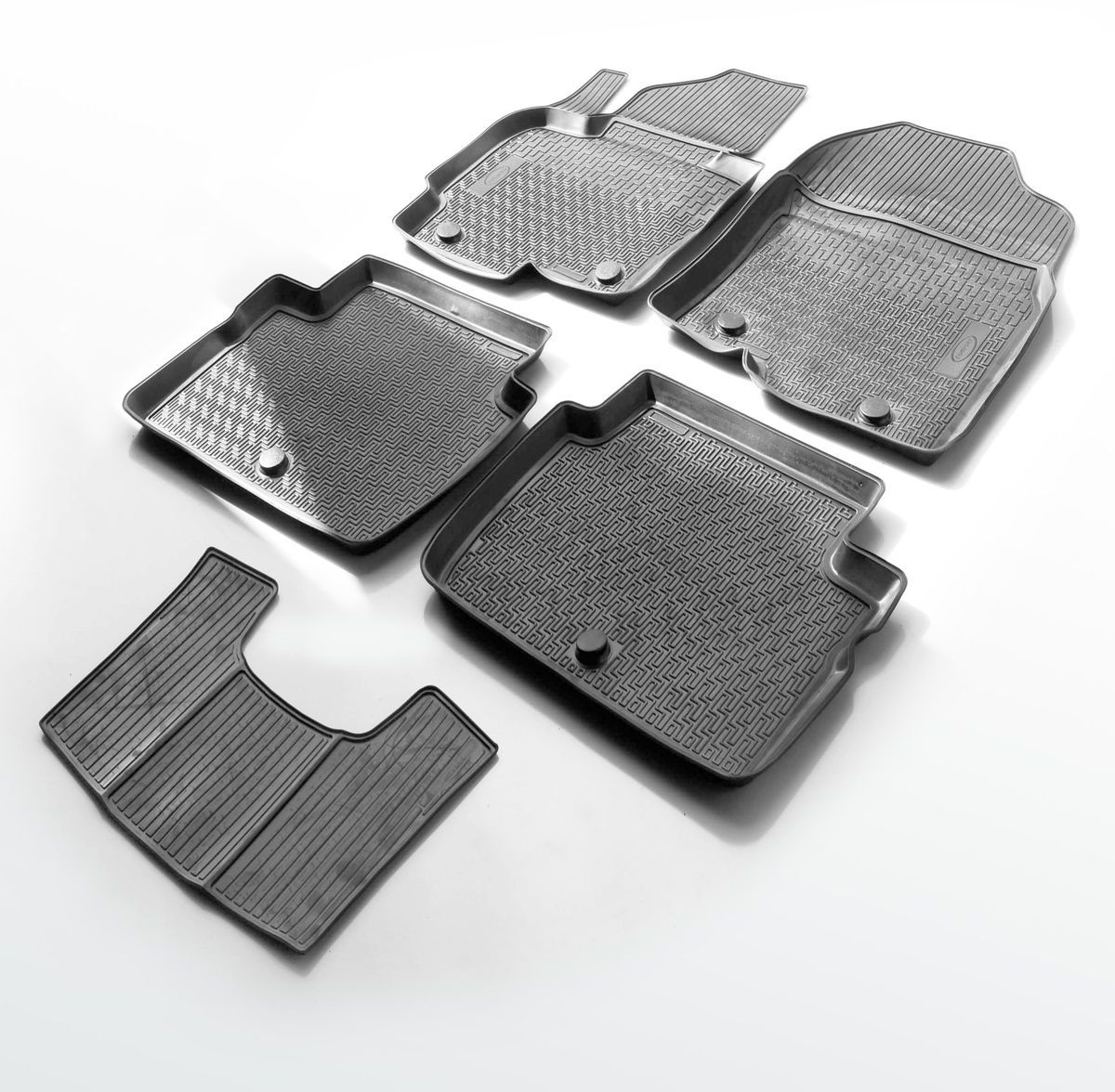 Коврики салона Rival для Nissan X-Trail 2011-2015, c перемычкой, полиуретан14109002 Коврики салона Rival для Nissan X-Trail 2011-2015, c перемычкой, полиуретан14109002Прочные и долговечные коврики Rival в салон автомобиля, изготовлены из высококачественного и экологичного сырья. Коврики полностью повторяют геометрию салона вашего автомобиля.- Надежная система крепления, позволяющая закрепить коврик на штатные элементы фиксации, в результате чего отсутствует эффект скольжения по салону автомобиля.- Высокая стойкость поверхности к стиранию.- Специализированный рисунок и высокий борт, препятствующие распространению грязи и жидкости по поверхности коврика.- Перемычка задних ковриков в комплекте предотвращает загрязнение тоннеля карданного вала.- Коврики произведены из первичных материалов, в результате чего отсутствует неприятный запах в салоне автомобиля.- Высокая эластичность, можно беспрепятственно эксплуатировать при температуре от -45°C до +45°C. Уважаемые клиенты! Обращаем ваше внимание, что коврики имеют форму, соответствующую модели данного автомобиля. Фото служит для визуального восприятия товара.