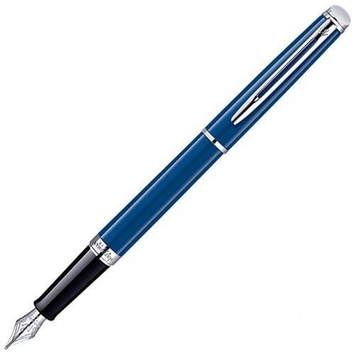 Waterman Ручка перьевая Hemisphere Blue CT синяя корпус синийWAT-1904598 Waterman Ручка перьевая Hemisphere Blue CT синяя корпус синийWAT-1904598Материал корпуса: ЛатуньПокрытие корпуса: ЛакМатериал отделки деталей корпуса: ХромПеро: Нержавеющая сталь с хромированной отделкойСпособ подачи стержня: С колпачкомВложение: 1 картридж