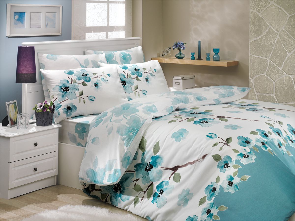 Комплект белья Hobby Home Collection Rosalinda, евро, наволочки 50x70, 70x70, цвет: зеленыйU210DF Комплект белья Hobby Home Collection Rosalinda, евро, наволочки 50x70, 70x70, цвет: зеленыйU210DFКомплект постельного белья Hobby Home Collection изготовлен из высококачественного ранфорса (100% натурального хлопка). Ранфорс по своим техническим и тактильным свойствам значительно лучше бязи, практичнее льна и служит более недорогой альтернативой сатину. Ткань подстраивается под температуру воздуха: зимой на таком белье тепло, а летом прохладно.Белье легко стирается, обладает высокой гигроскопичностью и воздухопроницаемостью. Оно является достаточно прочным и стойким к деформациям, поэтому способно выдержать многочисленные циклы стирки. При этом на протяжении всего срока службы белье сохраняет мягкость и легкость.Стильный продукт с оригинальными дизайнами станет отличным выбором для людей, стремящихся всегда быть в центре внимания.