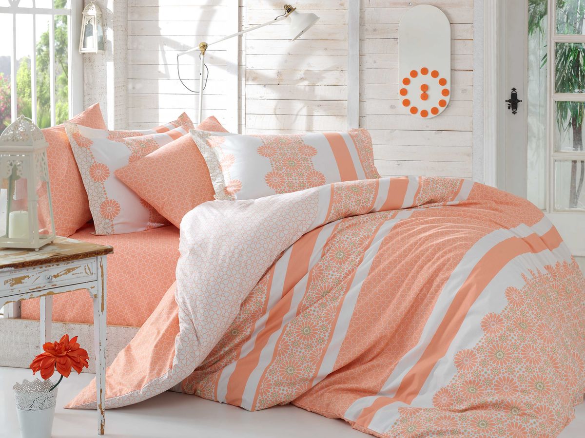 Комплект белья Hobby Home Collection Lisa, 2-спальный, наволочки 50х70, 70х70, цвет: персиковый1607000056 Комплект белья Hobby Home Collection Lisa, 2-спальный, наволочки 50х70, 70х70, цвет: персиковый1607000056Комплект постельного белья Hobby Home Collection изготовлен из высококачественного поплина. Поплин - это ткань, изготавливаемая традиционным полотняным плетением из 100% хлопка, но из нитей разного калибра, за счет чего полотно получается с легким рубчиковым рельефом. По многим характеристикам ткань похожа на бязь, но на ощупь гораздо приятнее — более гладкая и мягкая. Поплин обладает лучшими свойствами ткани для постельного белья. Он плотный и в то же время мягкий на ощупь, износостойкий, немнущийся, гигроскопичный и неприхотливый в уходе, а после стирки практически не нуждается в глажке. Поплин обладает множеством преимуществ: - белье из него плотное, прочное и износостойкое; - не выцветает и не сминается; - не линяет и не деформируется (при стирке до 40°С); - натуральный хлопок в составе обеспечивает абсолютную гигиеничность постельного белья; - поплин хорошо вентилируется и впитывает влагу, отводя ее излишки от тела. По легенде этот материал впервые произвели во французской резиденции Папы Римского, городе Авиньон. За это ткань назвали поплином, что означает папский. С тех пор, вслед за Европой, полотно покорило весь мир, и на сегодня это самый востребованный материал для постельного белья. Постельное белье имеет 3D рисунок. Это объемный рисунок, который позволяет увидеть изображение более реальным, живым. 3D печать на постельном белье невозможна простым способом. Для достижения высокого качества применяется Digital textile printing (англ. Digital textile printing - прямая цифровая печать по текстилю) — способ нанесения изображения на ткань, предполагающий прямую реактивную печать. Сам вид такой печати обеспечивает долговечность нанесенного изображения. На ткань, наносится ультрачеткое и яркое 3D изображение, вследствие чего картинка выглядит очень реалистично. Просматриваются даже самые мелкие детали. Постельное белье из поплина способно не только создать идеальные условия для сна, но и стать настоящим украшением вашей спальни.