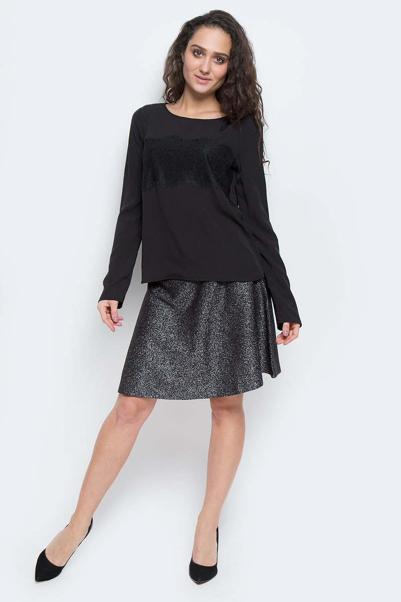 Блузка женская Tom Tailor Contemporary, цвет: черный. 2032674.00.75_2999. Размер 40 (46)2032674.00.75_2999 Блузка женская Tom Tailor Contemporary, цвет: черный. 2032674.00.75_2999. Размер 40 (46)2032674.00.75_2999Блузка Tom Tailor Contemporary выполнена из полиэстера. Модель с круглым вырезом горловины, стандартными длинными рукавами и полукруглым низом. Спереди изделие оформлено кружевной вставкой.