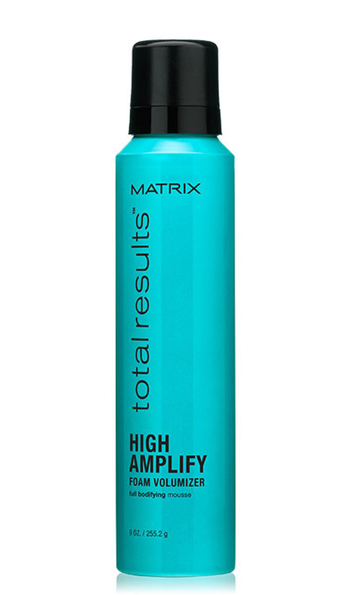 Matrix Total Results High Amplify Foam Volumizer Мусс для объема, 250 млP1090800 Matrix Total Results High Amplify Foam Volumizer Мусс для объема, 250 млP1090800Мусс для придания объёма High Amplify Foam Volumizer (Хай Амплифай) приподнимает волосы и делает их пышными, густыми и объёмными без склеивания*. Невесомая формула мусса также придает блеска и обеспечивает устойчивую форму. *При использовании системы из шампуня, кондиционера и мусса для объема/ спрея для прикорневого объёма.