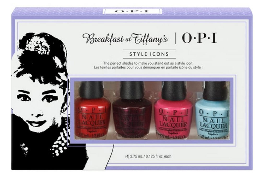OPI Набор мини лаков для ногтей Holiday 2016, 4 х 3,75 млHR H25 OPI Набор мини лаков для ногтей Holiday 2016, 4 х 3,75 млHR H25Классика американского кино Завтрак у Тиффани вдохновила OPI на создание новогодней коллекции. “Я верю в маникюр.”Знаменитые слова, произнесенные иконой стиля Одри Хепберн, – непреложная истина для OPI. Именно поэтому салонный бренд #1 в мире представляет «Завтрак у Тиффани» – рождественскую коллекцию, которая пленяет той же элегантностью и неотразимостью, что и Одри Хепберн в роли Холли Голайтли в одноименном классическом американском фильме.“Одри не просто была воплощением классической красоты. Она излучала красоту, понимала ее и стала настоящим синонимом слова «стиль»,” - говорит Сьюзи Вайс-Фишманн, соучредитель и посол марки OPI. “В каждой из нас есть что-то от Одри, и не найти лучшего времени, чем новогодние и рождественские каникулы с их вихрем вечеринок, чтобы продемонстрировать это.”Созданный в фильме образ кокетливой игривости Одри Хепберн вдохновил OPI на создание лимитированной коллекции «Завтрак у Тиффани». Классические красные и бордовые оттенки соседствуют с изысканными оттенками с блестящими частичками. Коллекция возвращает нас к самым ярким модным акцентам фильма, включая роскошный розовый наряд Холли для вечеринки, эффектное маленькое черное платье и элегантное пятирядное жемчужное ожерелье. И, конечно, коллекция не была бы полной без фирменного оттенка Тиффани, названного самым должным образом: «Я верю в маникюр»*. Все оттенки коллекции «Завтрак у Тиффани» представлены как в лаковой формуле, так и в гелевой системе двухнедельной стойкости GelColor, предназначенной для профессионального использования. Оттенок «Я верю в маникюр»* и пять классических оттенков жемчужного, винного, бордо, кораллового и темно-пурпурного будут доступны и в формуле стойкого маникюра Infinite Shine OPI, трехступенчатая система, обеспечивающая более длительный срок стойкости и блеска и более быстрое нанесениеи снятие в сравнении с использованием геля. В набор из четырех мини-лаков по 3,75 мл вошли оттенки:-I Believe in Manicures-Apartment for Two-Rich & Brazilian-Got the Mean Reds