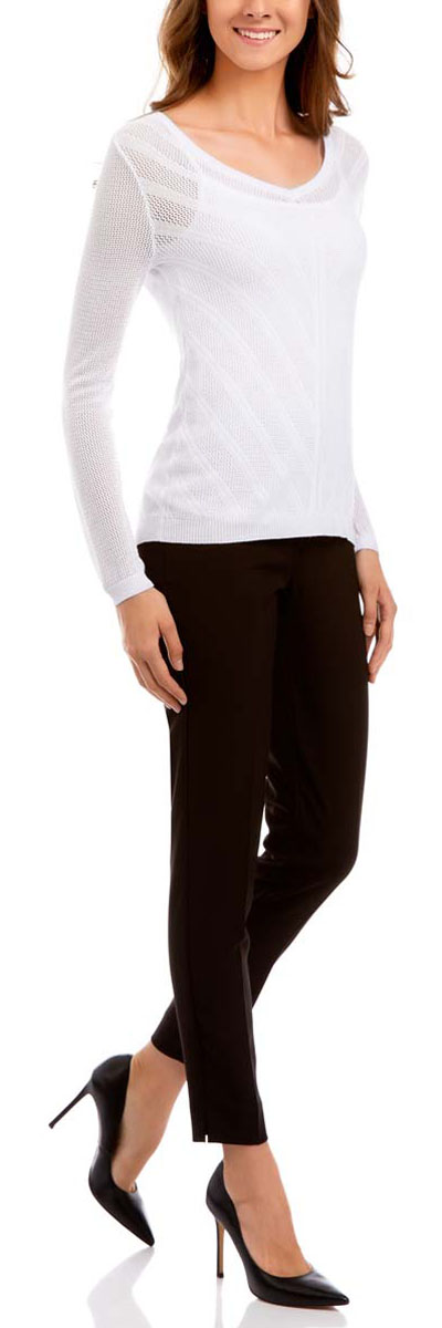 Джемпер женский oodji Collection, цвет: белый. 73812648/45505/1000N. Размер XL (50)73812648/45505/1000N Джемпер женский oodji Collection, цвет: белый. 73812648/45505/1000N. Размер XL (50)73812648/45505/1000NЖенский джемпер oodji Collection имеет длинные рукава, V-образный вырез горловины и разрез-шлицу сзади.