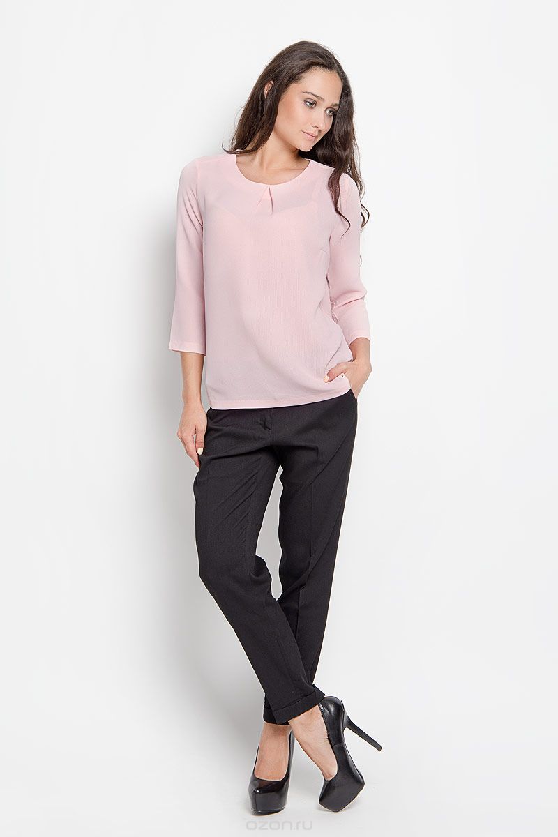 Блузка женская Sela Casual, цвет: бежево-розовый. Tw-112/1112-6310. Размер 44Tw-112/1112-6310 Блузка женская Sela Casual, цвет: бежево-розовый. Tw-112/1112-6310. Размер 44Tw-112/1112-6310Однотонная блузка Sela прямого кроя с рукавом 3/4 отлично сочетается с брюками и джинсами. В ней вы всегда будете на высоте и сможете чувствовать себя уверенно. Сзади изделие застегивается на пуговичку.
