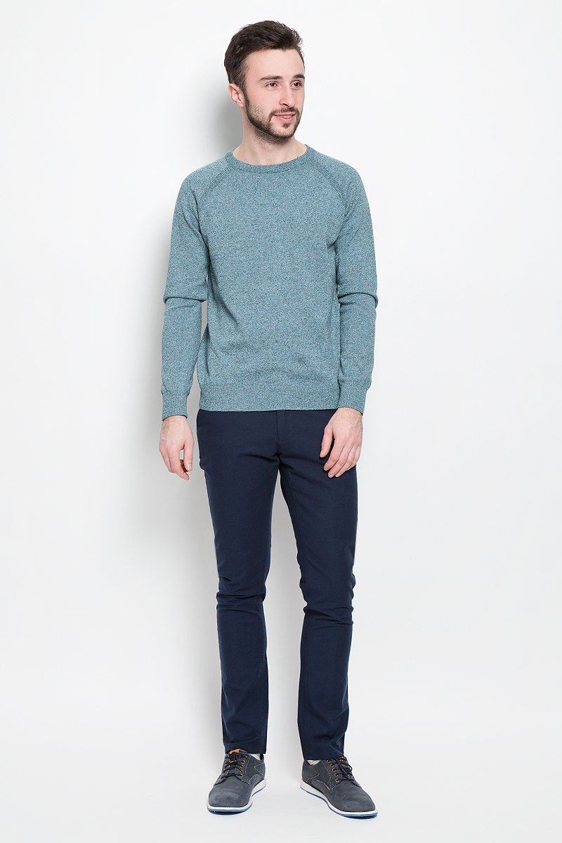Брюки мужские Sela Casual Wear, цвет: темно-синий. P-215/526-7121. Размер 54-182P-215/526-7121 Брюки мужские Sela Casual Wear, цвет: темно-синий. P-215/526-7121. Размер 54-182P-215/526-7121Мужские брюки Sela Casual Wear прямого кроя и стандартной посадки изготовлены из прочного эластичного хлопка. Брюки застегиваются на пуговицу в поясе и ширинку на застежке-молнии. На поясе расположены шлевки для ремня. Модель дополнена двумя открытыми втачными карманами спереди и двумя втачными карманами на пуговицах сзади.