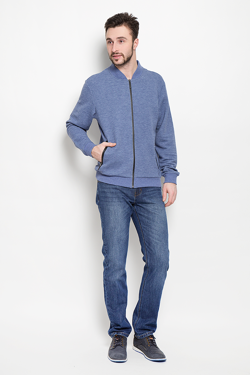 Кофта мужская Sela Casual Wear, цвет: сине-серый. Stc-213/827-7120. Размер S (46)Stc-213/827-7120 Кофта мужская Sela Casual Wear, цвет: сине-серый. Stc-213/827-7120. Размер S (46)Stc-213/827-7120Стильная мужская кофта Sela Casual Wear выполнена из полиэстера с вискозой застегивается спереди на молнию. Модель с воротником-стойкой и длинными рукавами дополнена двумя прорезными карманами на застежках-молниях.