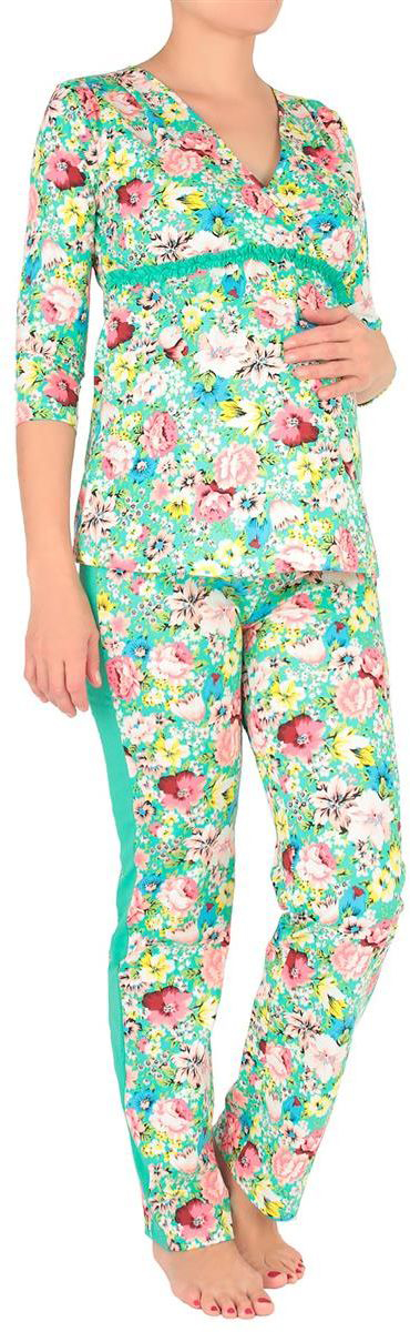 Костюм домашний для беременных Mammy Size: кофта, брюки, цвет: зеленый. 3712692174. Размер 443712692174 Костюм домашний для беременных Mammy Size: кофта, брюки, цвет: зеленый. 3712692174. Размер 443712692174Костюм домашний для беременных Mammy Size выполнен из хлопка и эластана и состоит из кофты и брюк. Кофта с V-образным вырезом горловины. Брюки по бокам дополнены полосками.