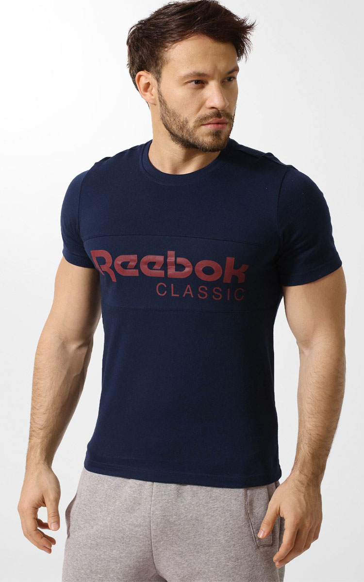 Футболка мужская Reebok F Archive Stripe Te, цвет: синий. BK3839. Размер XL (56/58)BK3839 Футболка мужская Reebok F Archive Stripe Te, цвет: синий. BK3839. Размер XL (56/58)BK3839Мужская футболка Reebok F Archive Stripe Te изготовлена из натурального хлопка. Модель с круглой горловиной и короткими рукавами. Футболка оформлена вставкой с названием бренда на груди.
