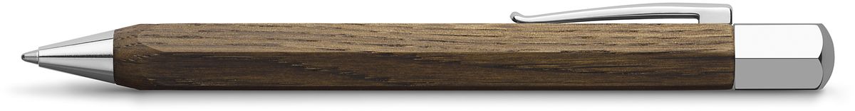 Faber-Castell Ручка шариковая Ondoro Smoaked Oak B147508 Faber-Castell Ручка шариковая Ondoro Smoaked Oak B147508Шариковая ручка высшего качества корпус изготовлен из дымчатого дуба оба конца из хромированного шлифованного металла упругий клип поворотный механизм twistобъемный черный стержень Миндивидуальная подарочная упаковка