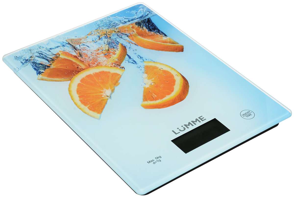 Lumme LU-1340 Апельсиновый фреш весы кухонныеLU-1340 Lumme LU-1340 Апельсиновый фреш весы кухонныеLU-1340Яркие кухонные весы Lumme LU-1340 с красивой и прочной поверхностью из закаленного стекла, большим жидкокристаллическим дисплеем и функцией ТАРА.Весы обеспечивают надежное взвешивание продуктов массой до 5 килограммов с точностью до 1 грамма и способны работать в различных единицах измерения (граммы, килограммы, унции, фунты, миллилитры).Функция ТАРА позволяет не учитывать массу посуды при взвешивании продуктов, а индикаторы перегрузки и замены батареи сделают работу весов бесперебойной в течение длительного времени.Для экономии заряда литиевой батарейки (входящей в комплект поставки) весы отключаются автоматически, если не используются.Кухонные весы – отличный помощник для тех, кто любит готовить точно по рецептам.