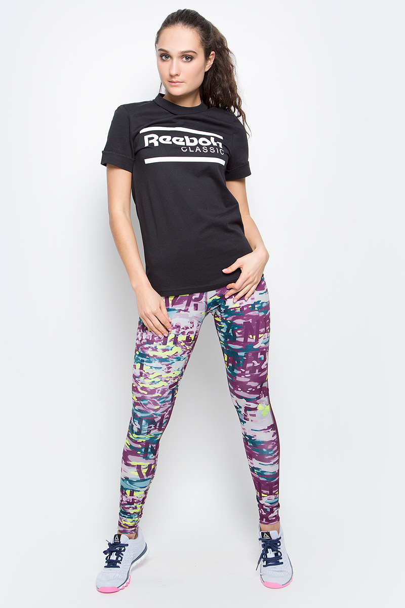 Футболка женская Reebok F Iconic Reebok Gr Tee, цвет: черный. BK4149. Размер S (42/44)BK4149 Футболка женская Reebok F Iconic Reebok Gr Tee, цвет: черный. BK4149. Размер S (42/44)BK4149Футболка с облегающим кроем F Iconic Reebok Gr Tee от Reebok выполнена из одинарного хлопчатого джерси. У модели удлиненный прямой силуэт. Круглый ворот и стандартные рукава дополнены оригинальной окантовкой в рубчик. На груди у изделия стильный принт.