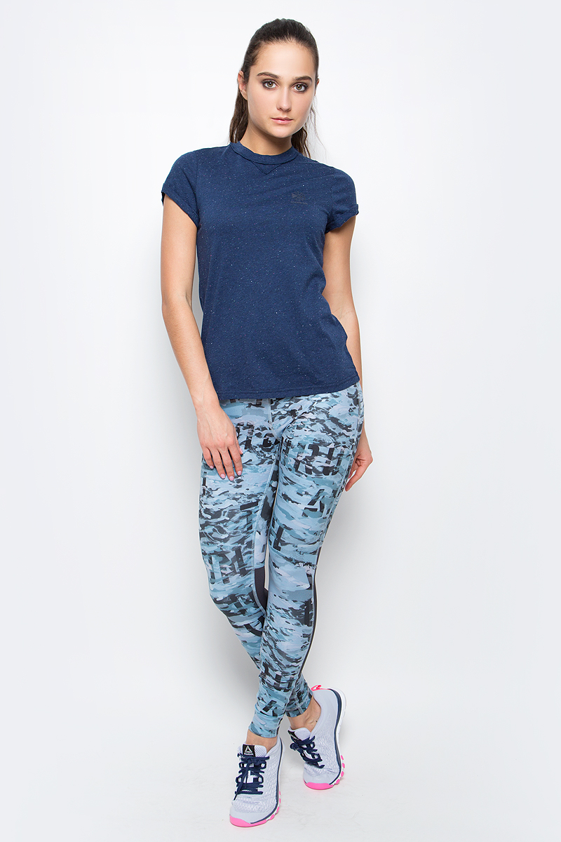 Футболка женская Reebok F Colored Slup Tee, цвет: темно-синий. BK4053. Размер S (42/44)BK4053 Футболка женская Reebok F Colored Slup Tee, цвет: темно-синий. BK4053. Размер S (42/44)BK4053Футболка с облегающим кроем F Colored Slup Tee от Reebok выполнена из одинарного джерси. У модели круглый ворот с оригинальной окантовкой. Стандартные короткие рукава дополнены подворотами. Спереди изделие оформлено прорезиненным принтом в виде логотипа бренда.