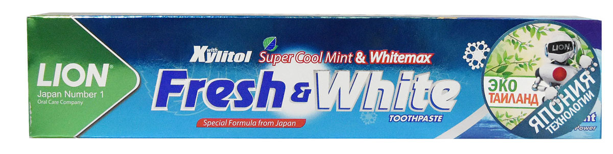 LionThailand Fresh & White Паста зубная отбеливающая супер прохладная мята, 160 гр806047 LionThailand Fresh & White Паста зубная отбеливающая супер прохладная мята, 160 гр806047Отбеливающая зубная паста Fresh & White разработана по особой японской формуле, которая обеспечивает комплексную защиту и уход за полостью рта за счет действия трех главных компонентов – фтора, карбоната кальция и витамина Е.Паста эффективно удаляет зубной налет, за короткий срок возвращая зубам естественную белизну.Кальций эффективно укрепляет зубную эмаль, витамин Е заботится о деснах. Двойной фтор активно защитит зубы от кариеса и укрепляет прикорневую зону. Зубная паста превращается в микропену, которая легко проникает между зубами, делая чистку более эффективной. Обладает насыщенным мятным вкусом и ароматом. Способ применения: для ежедневного использования 2 раза в день или после еды. Меры предосторожности: хранить в недоступном для детей месте. Рекомендуется для детей старше 6 лет.Способ хранения: хранить в прохладном сухом месте.Состав: карбонат кальция, вода, сорбитол, гидратированный диоксид кремния, пропиленгликоль, лаурилсульфат натрия, целлюлозная камедь, ароматизатор, ксилит, монофторфосфат натрия, сахарин натрия, силикат натрия, трикаприлин, метилпарабен, этилпарабен, бутилпарабен, фторид натрия <0.5, токоферол ацетат.