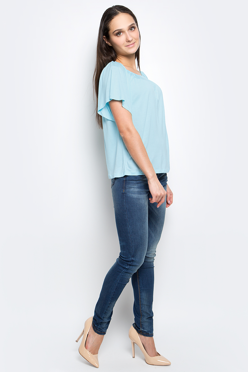 Футболка женская Baon, цвет: светло-голубой. B237048. Размер L (48)B237048_Ice Blue Футболка женская Baon, цвет: светло-голубой. B237048. Размер L (48)B237048_Ice BlueЖенская футболка Baon выполнена из 100% вискозы. Модель с короткими рукавами и круглым вырезом горловины.