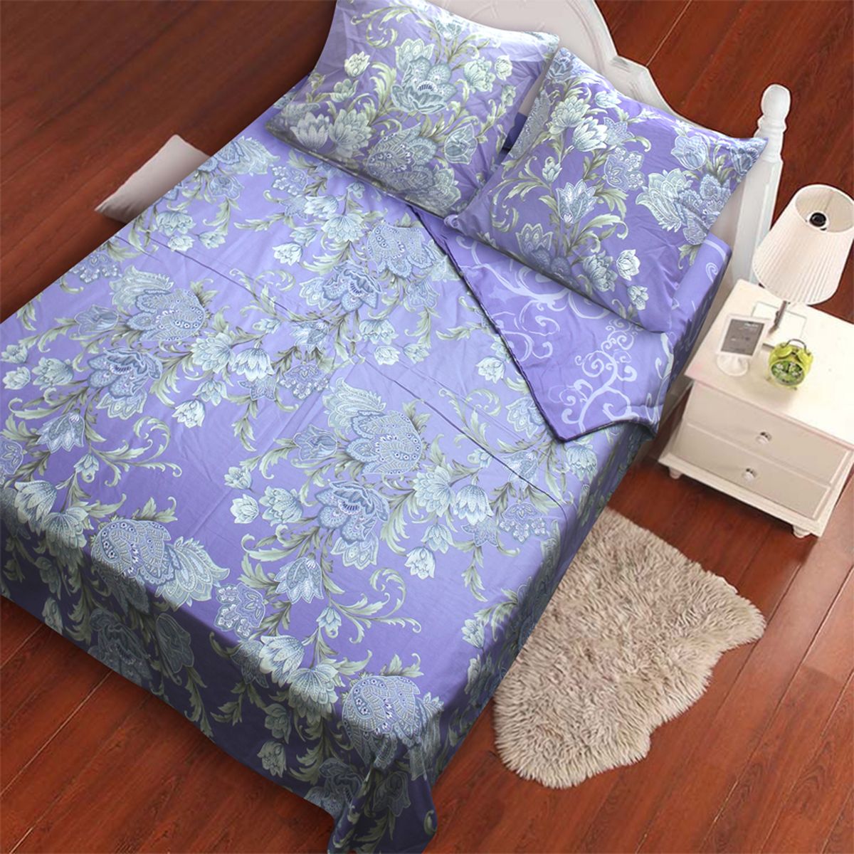 Комплект белья Amore Mio Lillac, евро, наволочки 50x70, 70x70, цвет: сиреневый, бежевый, серый. BZ Lillac GR EURO Sp82894 Комплект белья Amore Mio Lillac, евро, наволочки 50x70, 70x70, цвет: сиреневый, бежевый, серый. BZ Lillac GR EURO Sp82894Комплект постельного белья Amore Mio является экологически безопасным для всей семьи, так как выполнен из сатина (100% хлопок). Постельное белье оформлено оригинальным рисунком и имеет изысканный внешний вид. Сатин - это ткань сатинового (атласного) переплетения нитей. Имеет гладкую, шелковистую лицевую поверхность, на которой преобладают уточные нити (уток - горизонтально расположенные в тканом полотне нити). Сатин изготавливается из крученой хлопковой нити двойного плетения. Он чрезвычайно приятен на ощупь, не электризуется и не скользит по кровати. Сатин прекрасно сохраняет форму и не мнется, отлично пропускает воздух, что позволяет телу дышать и дарит здоровый и комфортный сон.Комплект состоит из пододеяльника, простыни и четырех наволочек.