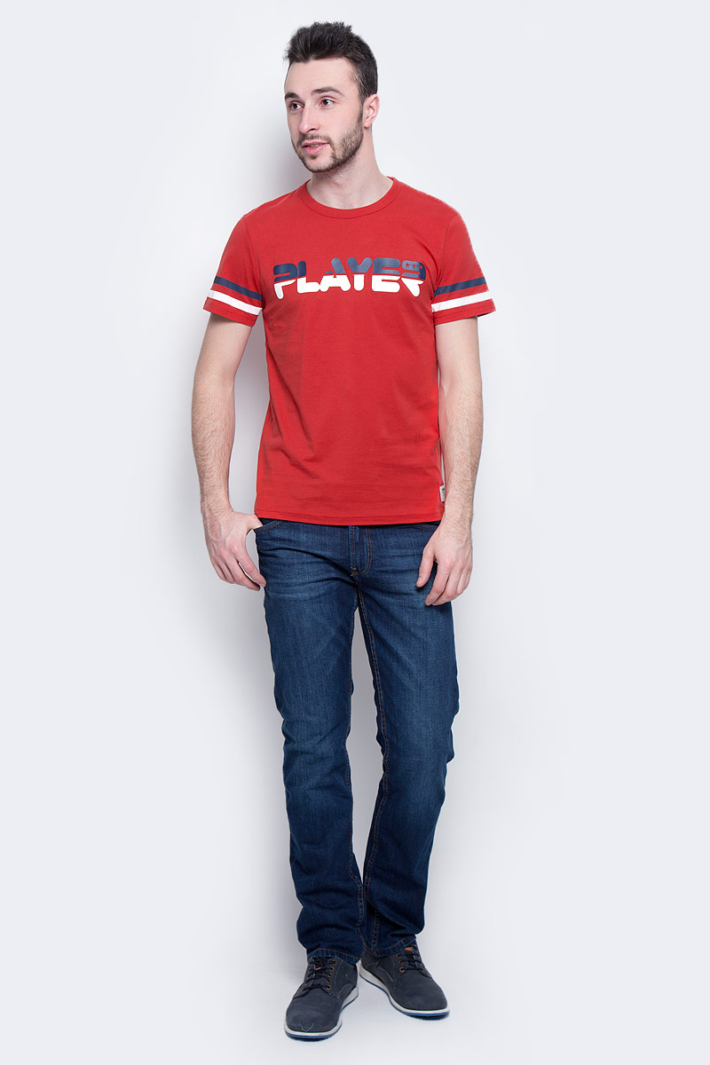 Футболка мужская Tom Tailor Denim, цвет: красный. 1037251.02.12_4491. Размер S (46)1037251.02.12_4491 Футболка мужская Tom Tailor Denim, цвет: красный. 1037251.02.12_4491. Размер S (46)1037251.02.12_4491Мужская футболка Tom Tailor Denim выполнена из натурального хлопка. Модель с круглым вырезом горловины и короткими рукавами оформлена оригинальным принтом.