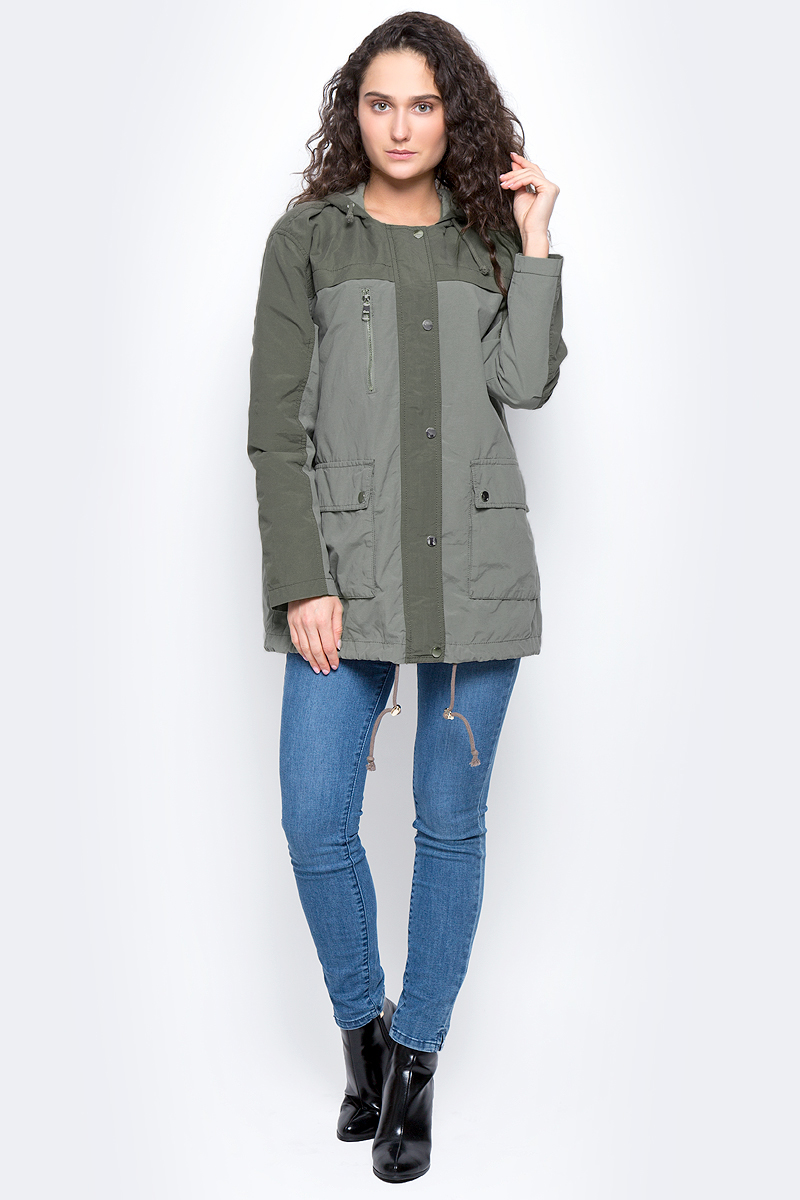 Куртка женская Tom Tailor Denim, цвет: серо-зеленый. 3533265.00.71_7579. Размер S (44)3533265.00.71_7579 Куртка женская Tom Tailor Denim, цвет: серо-зеленый. 3533265.00.71_7579. Размер S (44)3533265.00.71_7579Женская куртка с капюшоном Tom Tailor Denim изготовлена из натурального хлопка с добавлением полиамида, тонкая подкладка - из полиэстера. Модель застёгивается на молнию и кнопки. Спереди на куртке расположены два накладных кармана под клапанами и врезной карман на застежке-молнии. Капюшон дополнен шнурком-утяжкой, низ куртки оснащен шнурком-утяжкой со стопперами.