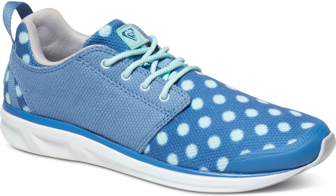 Кроссовки женские Roxy Halcyon, цвет: голубой, белый. ARJS700116-BLU. Размер 7 (36)ARJS700116-BLU Кроссовки женские Roxy Halcyon, цвет: голубой, белый. ARJS700116-BLU. Размер 7 (36)ARJS700116-BLUМодные женские кроссовки Halcyon от Roxy выполнены из текстиля. Мыс модели защищен бесшовной накладкой из ПВХ. Подкладка и стелька из текстиля комфортны при движении. Шнуровка надежно зафиксирует модель на ноге. Подошва дополнена рифлением.